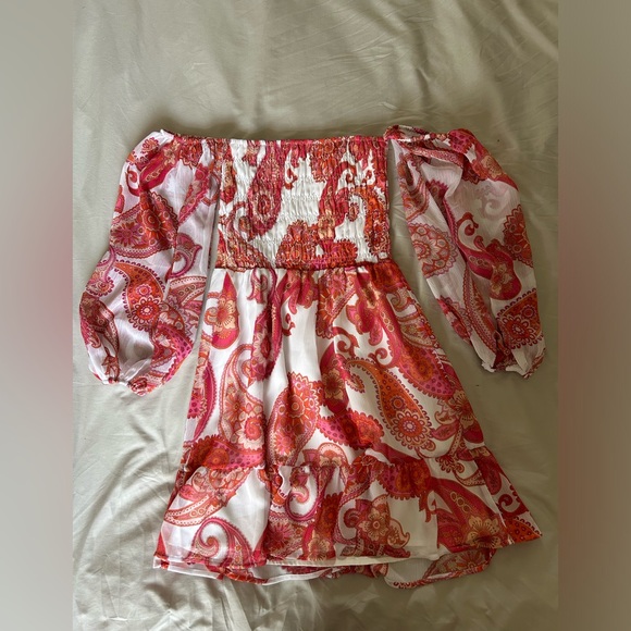 Express Off the Shoulder Paisley Print Dress - Picture 9 of 11